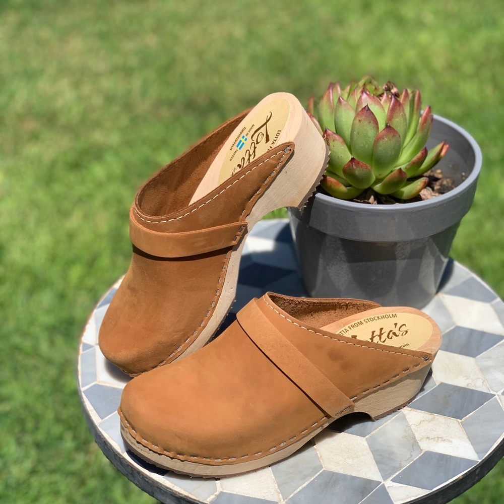 Clogs